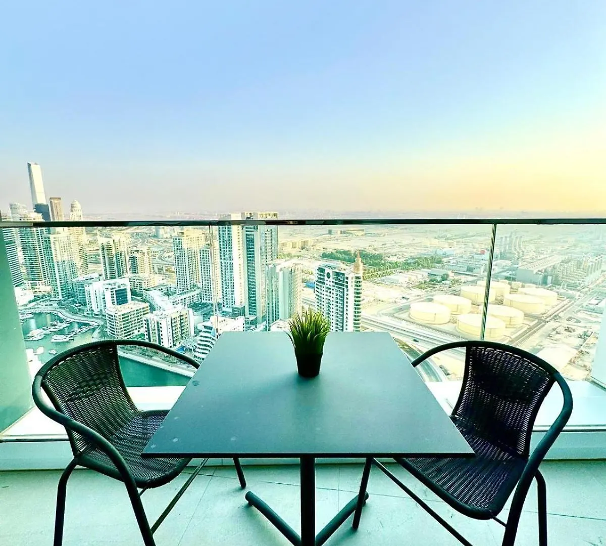 Address Residences By Happy Season 두바이